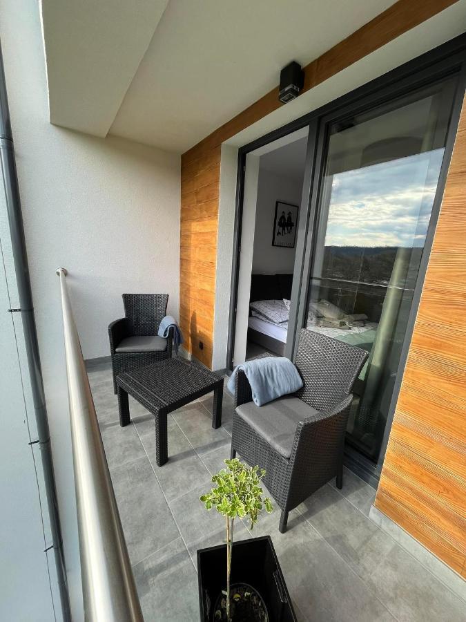 Apartament W Dolinie Sanu 莱斯科 外观 照片